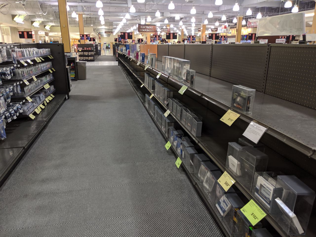 Fry’s Electronics Sunnyvale Empty Shelves
